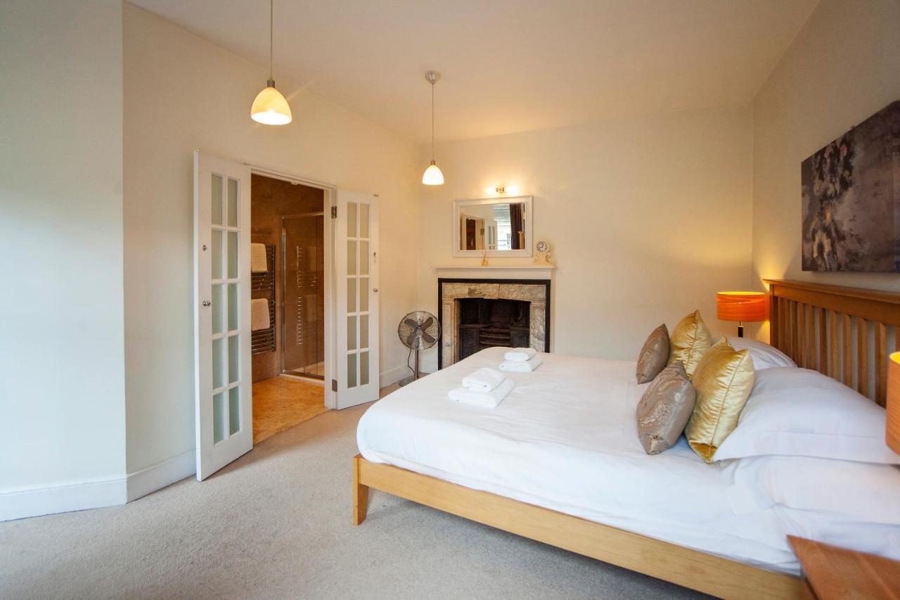 Stunning Spacious Central Apartment Near Parade Gardens 巴斯 外观 照片