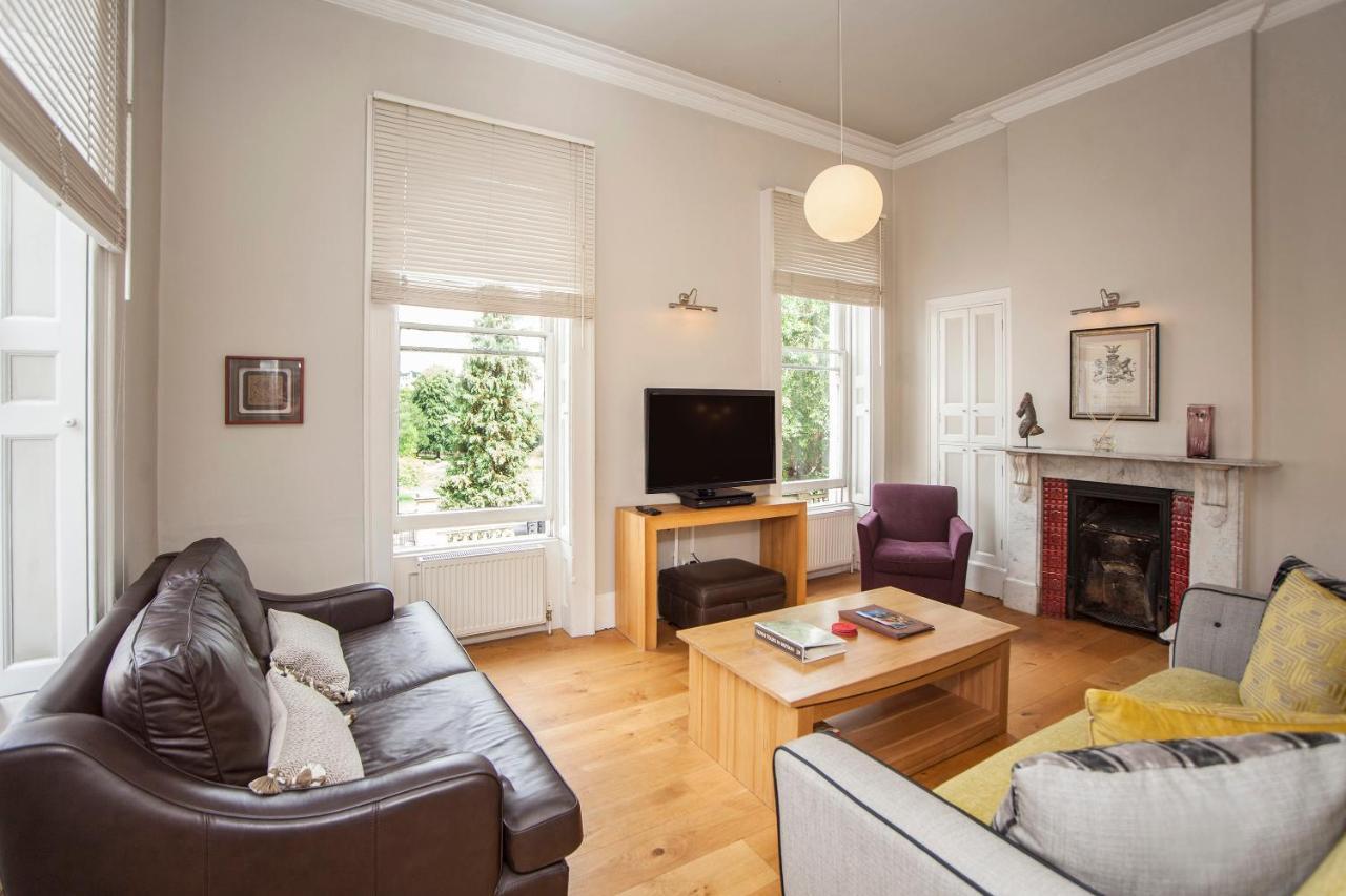 Stunning Spacious Central Apartment Near Parade Gardens 巴斯 外观 照片